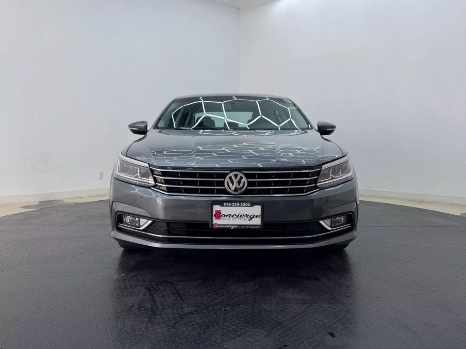 2018 Volkswagen Passat - Image 9 of 21