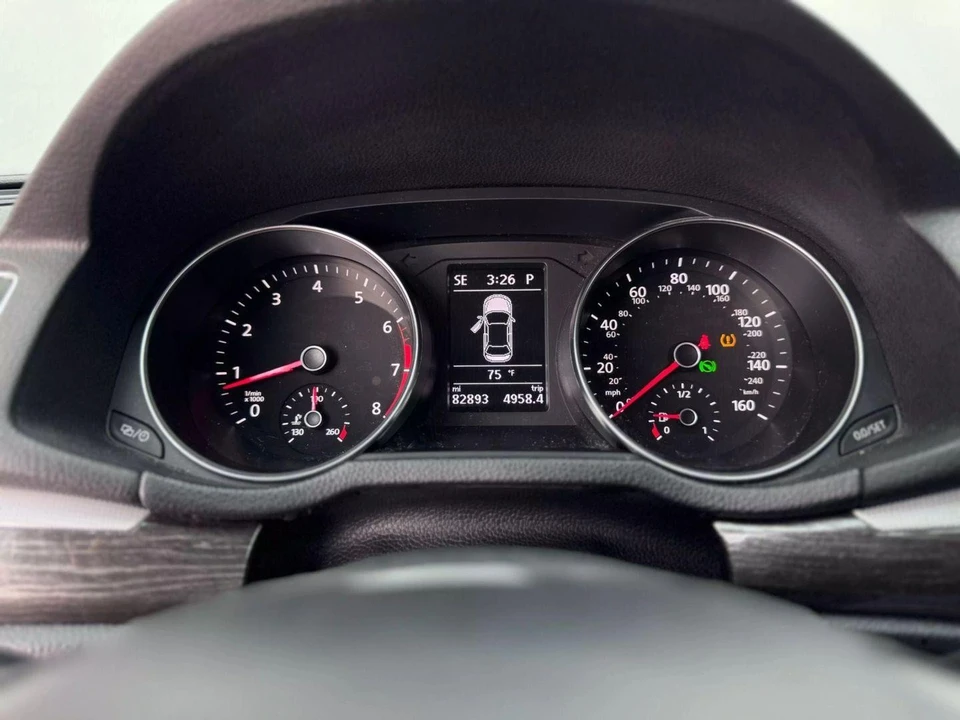 2018 Volkswagen Passat - Image 17 of 21