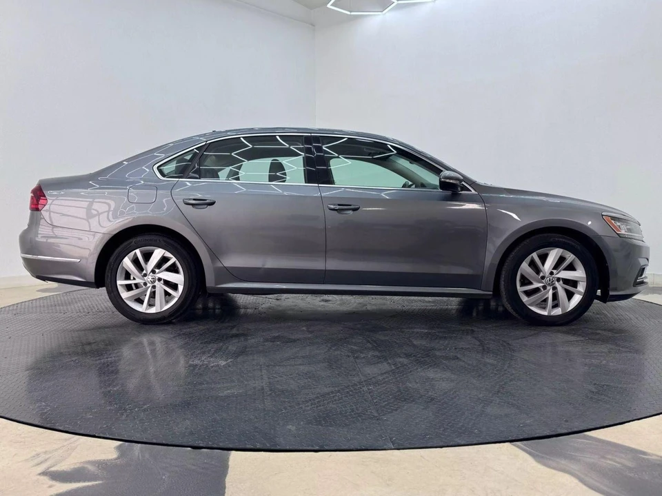 2018 Volkswagen Passat - Image 3 of 21