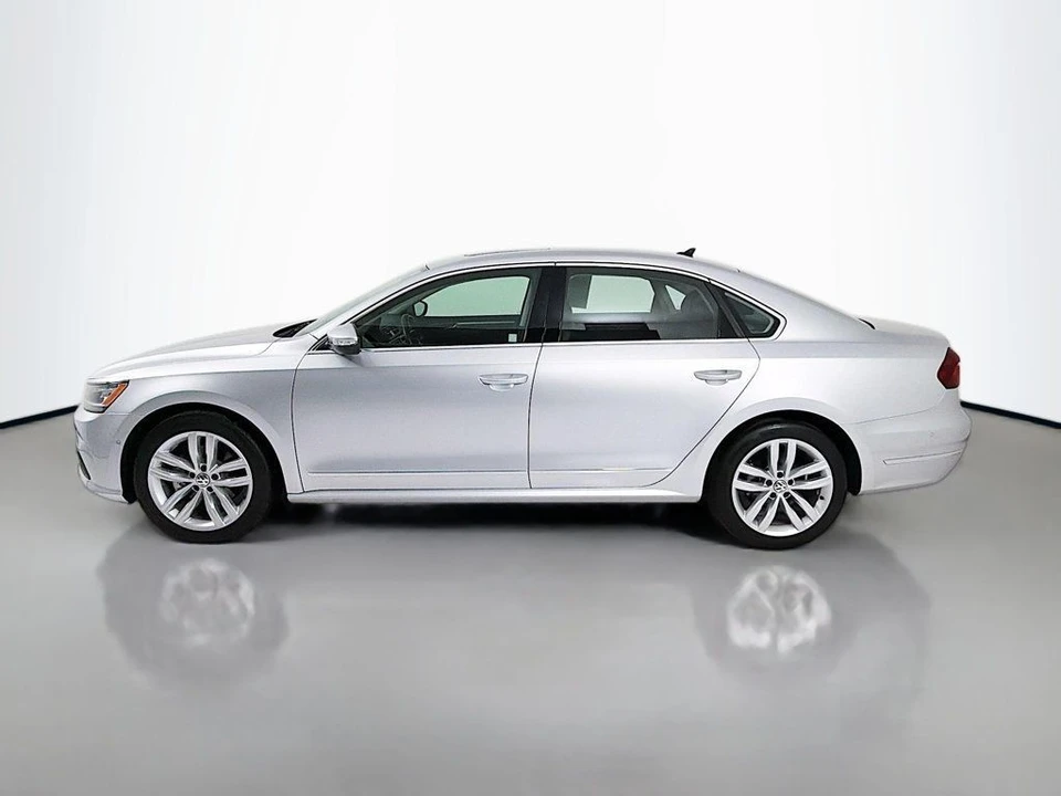 2018 Volkswagen Passat - Image 4 of 12