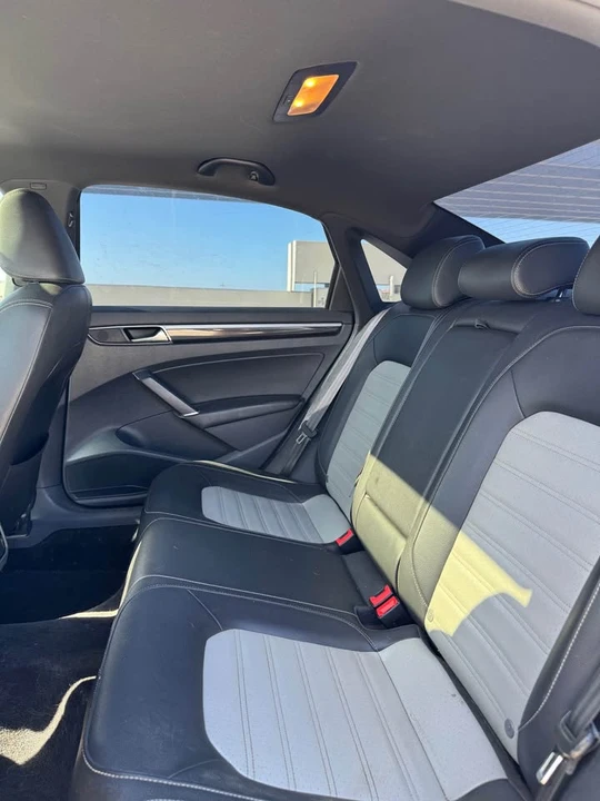 2018 Volkswagen Passat - Image 11 of 17