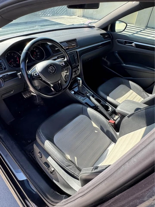 2018 Volkswagen Passat - Image 5 of 17