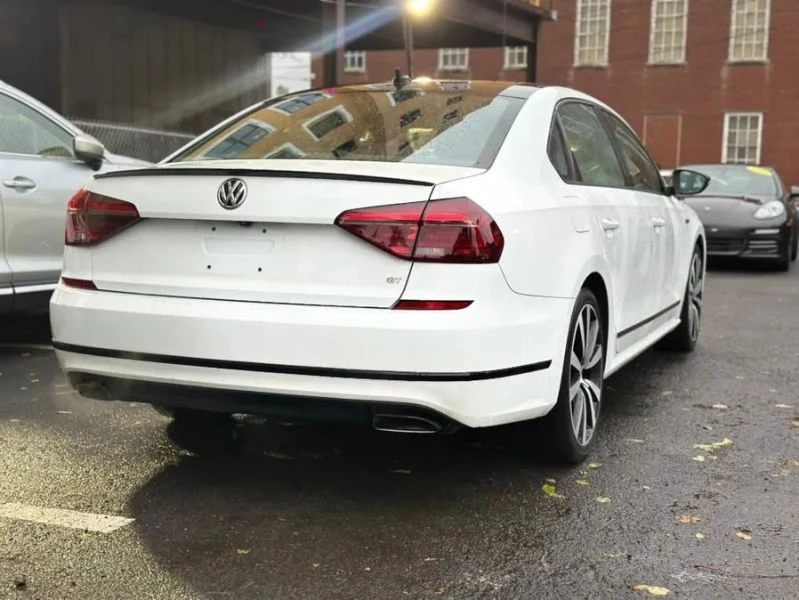 2018 Volkswagen Passat - Image 4 of 12