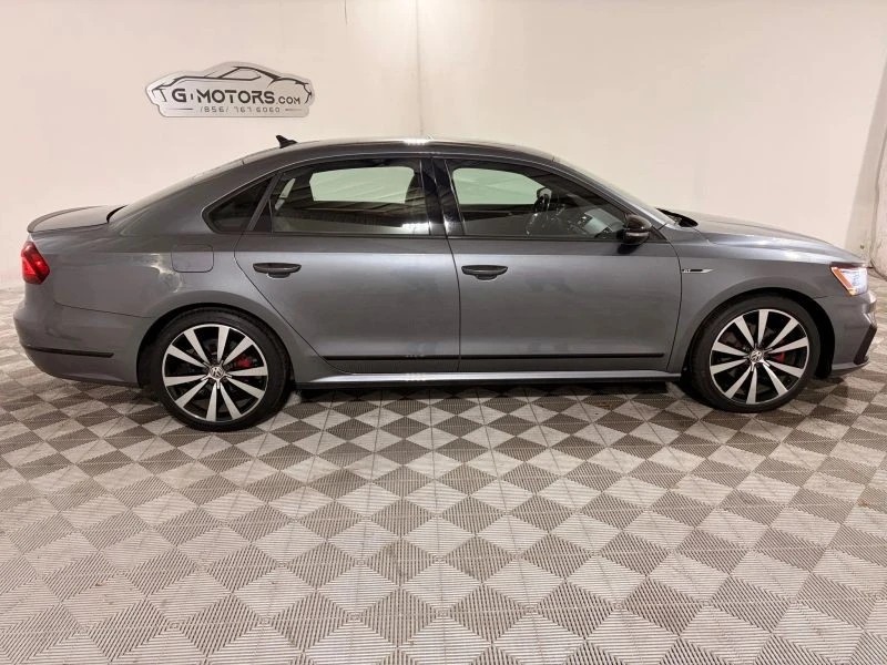 2018 Volkswagen Passat - Image 8 of 12