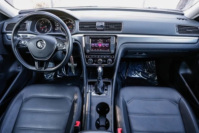 2018 Volkswagen Passat - Image 10 of 12