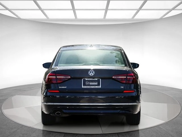 2018 Volkswagen Passat - Image 3 of 21