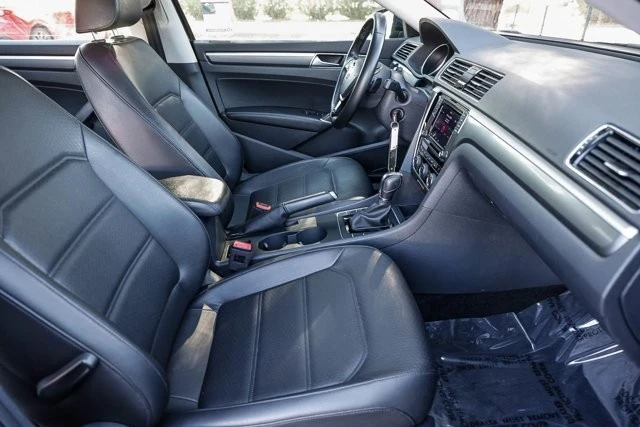 2018 Volkswagen Passat - Image 16 of 21