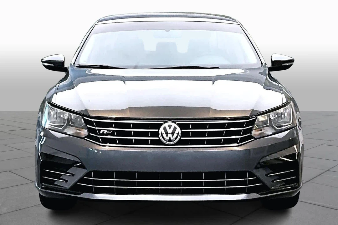 2018 Volkswagen Passat - Image 4 of 12