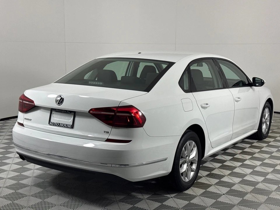 2018 Volkswagen Passat - Image 5 of 21