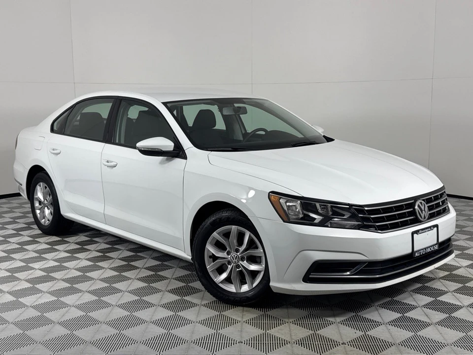 2018 Volkswagen Passat - Image 2 of 21