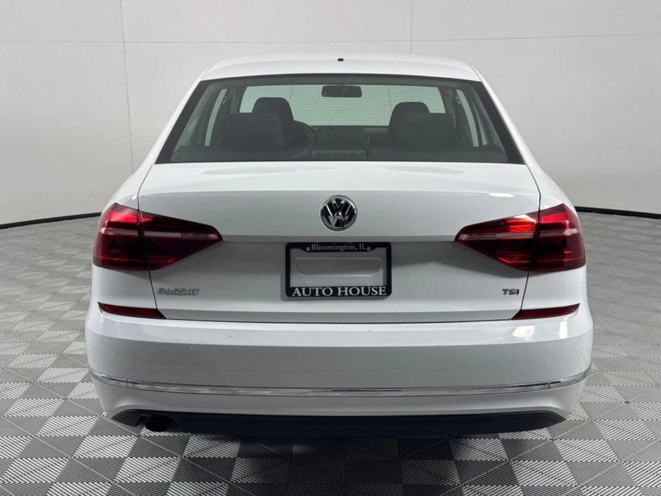2018 Volkswagen Passat - Image 6 of 12