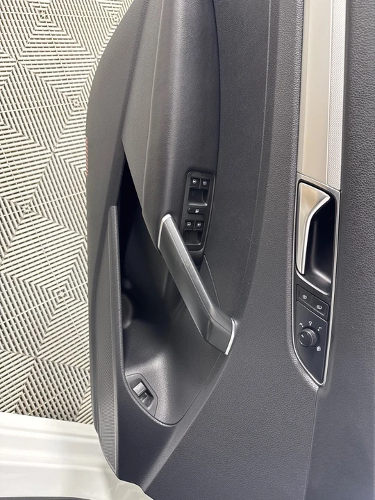 2018 Volkswagen Passat - Image 12 of 21