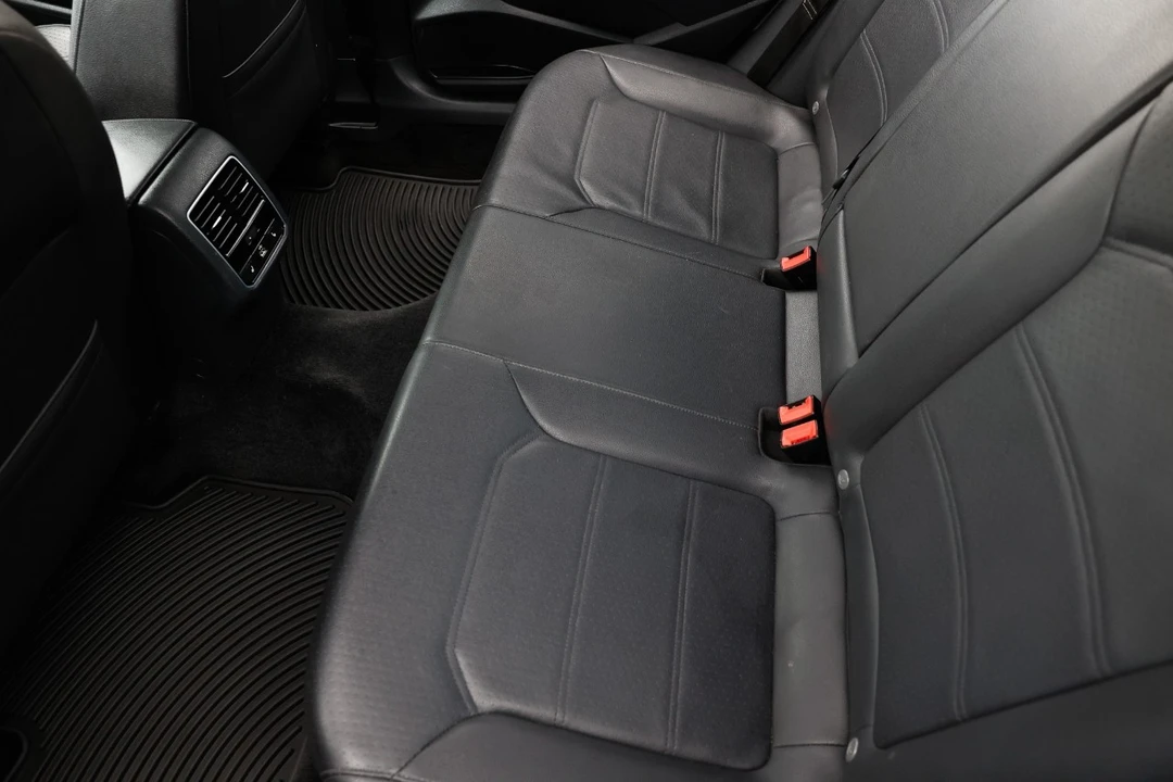 2018 Volkswagen Passat - Image 10 of 12