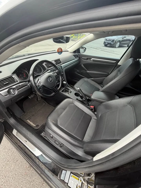2018 Volkswagen Passat - Image 7 of 9