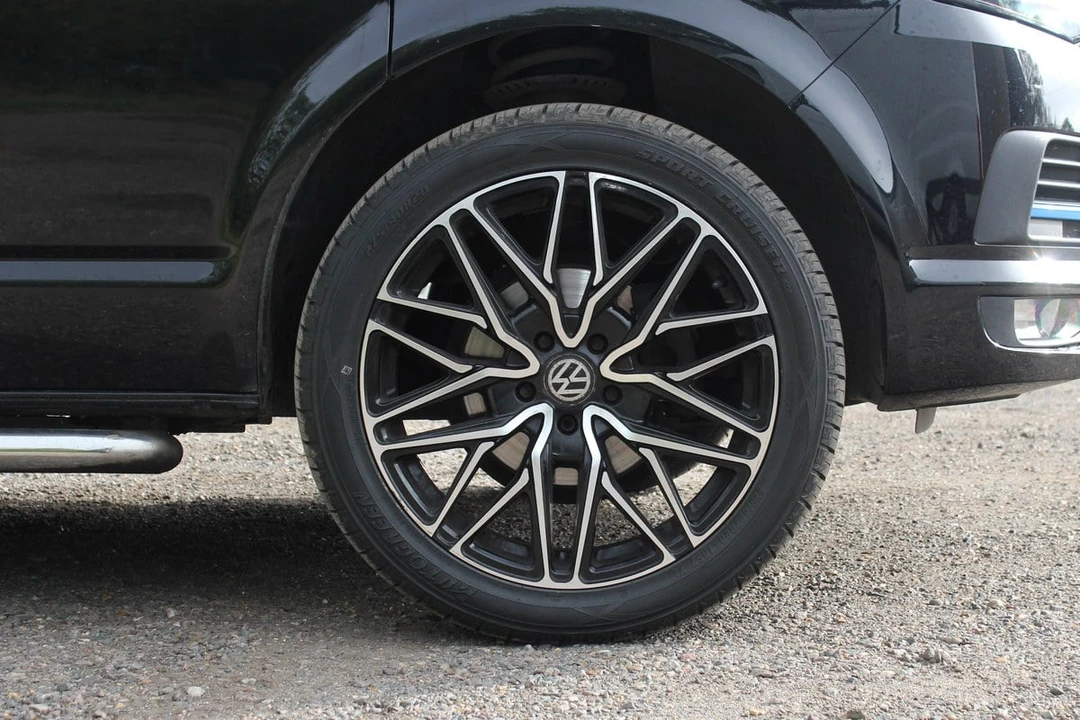 2018 Volkswagen EuroVan - Image 24 of 31