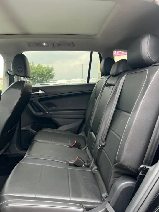 2018 Volkswagen Tiguan - Image 16 of 19