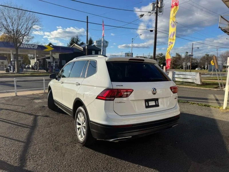 2018 Volkswagen Tiguan - Image 10 of 12