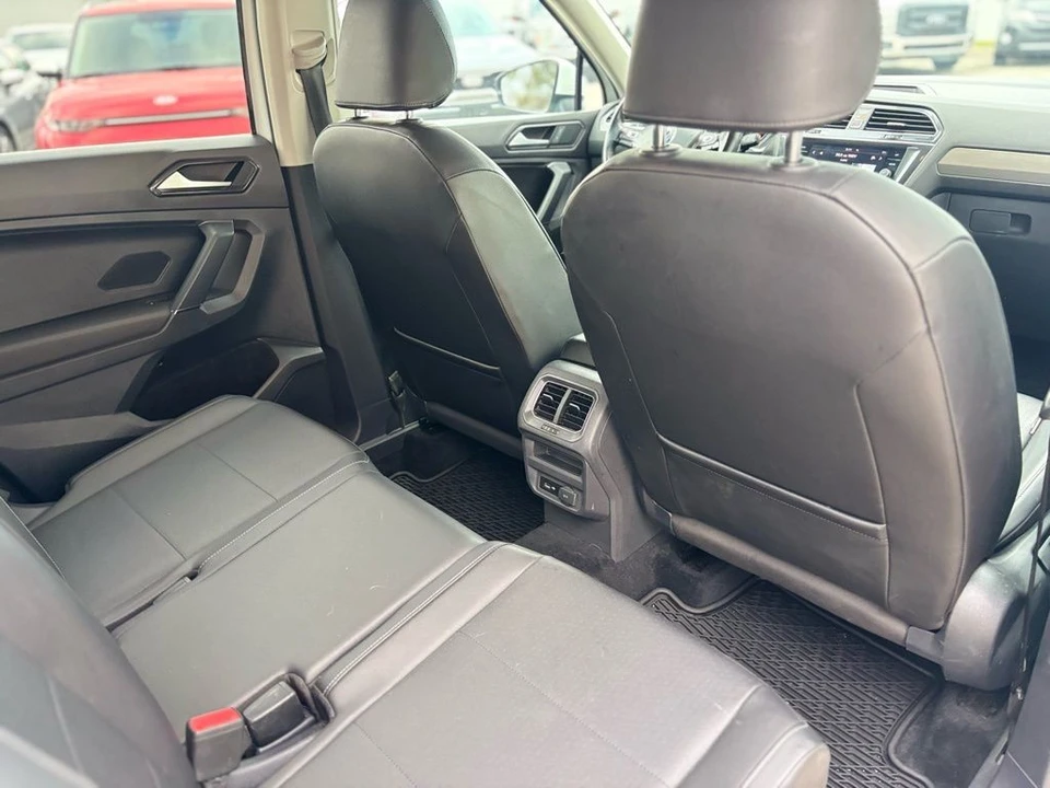 2018 Volkswagen Tiguan - Image 16 of 21