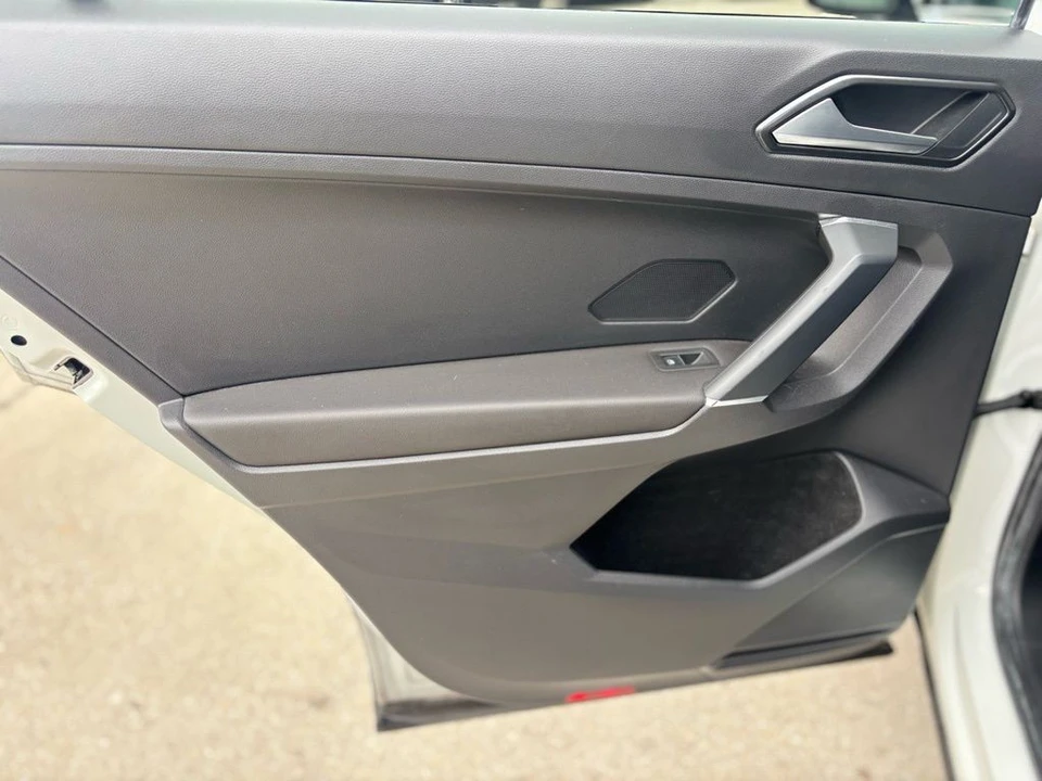 2018 Volkswagen Tiguan - Image 18 of 21