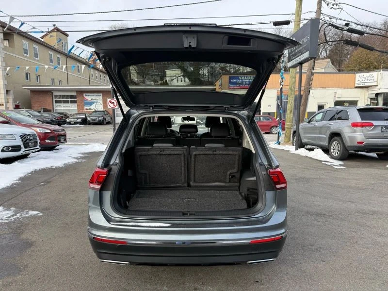 2018 Volkswagen Tiguan - Image 10 of 12