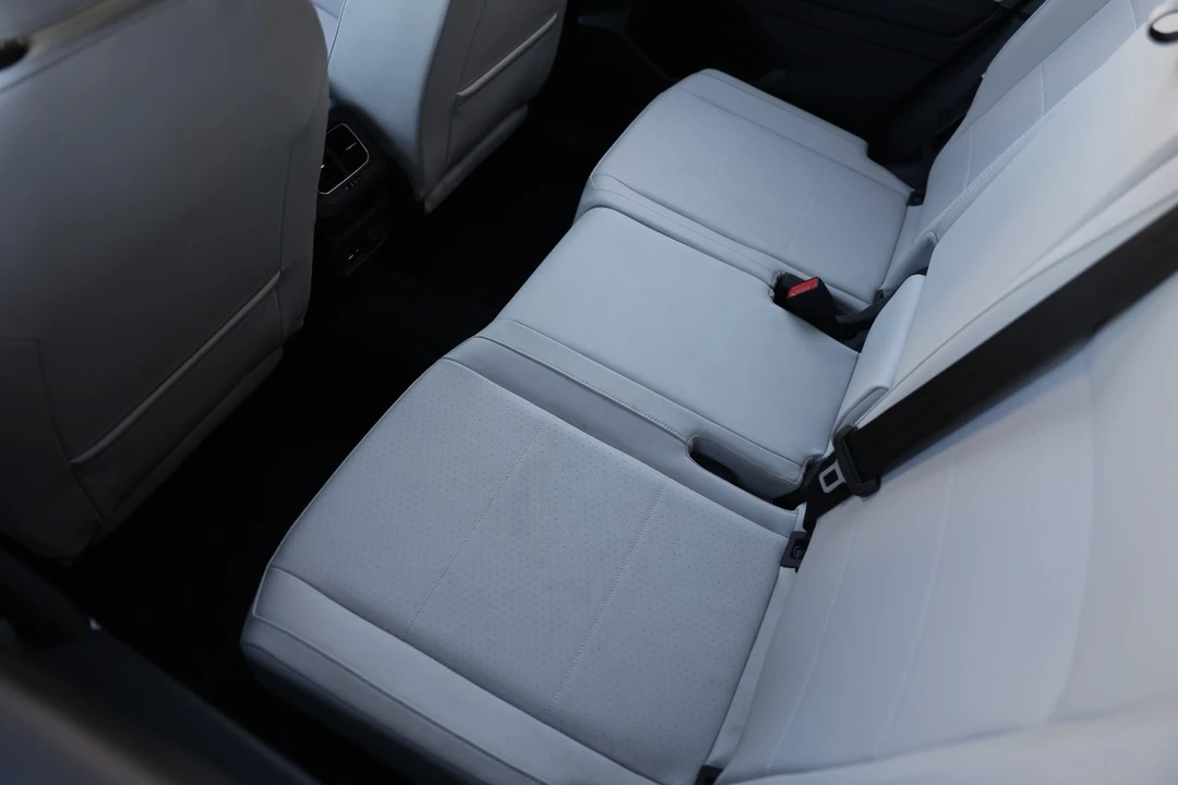2018 Volkswagen Tiguan - Image 10 of 12