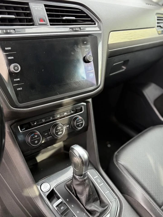2018 Volkswagen Tiguan - Image 10 of 12