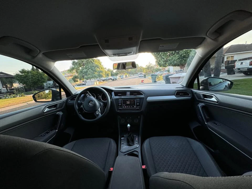 2018 Volkswagen Tiguan - Image 9 of 12