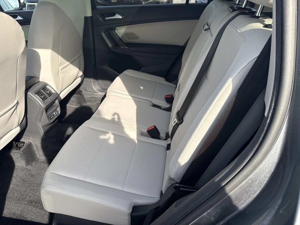 2018 Volkswagen Tiguan - Image 16 of 21