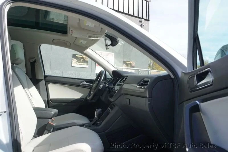 2018 Volkswagen Tiguan - Image 11 of 12