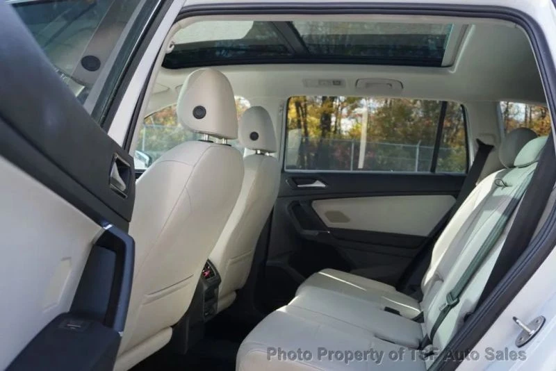 2018 Volkswagen Tiguan - Image 12 of 12