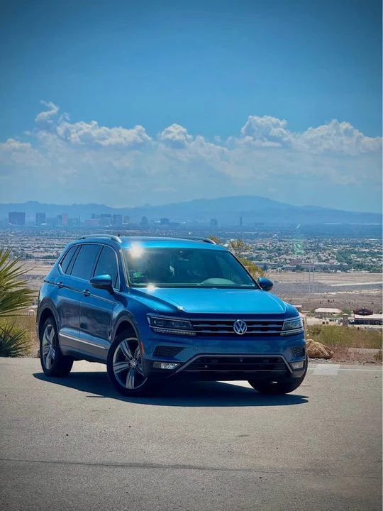 2018 Volkswagen Tiguan - Image 2 of 17