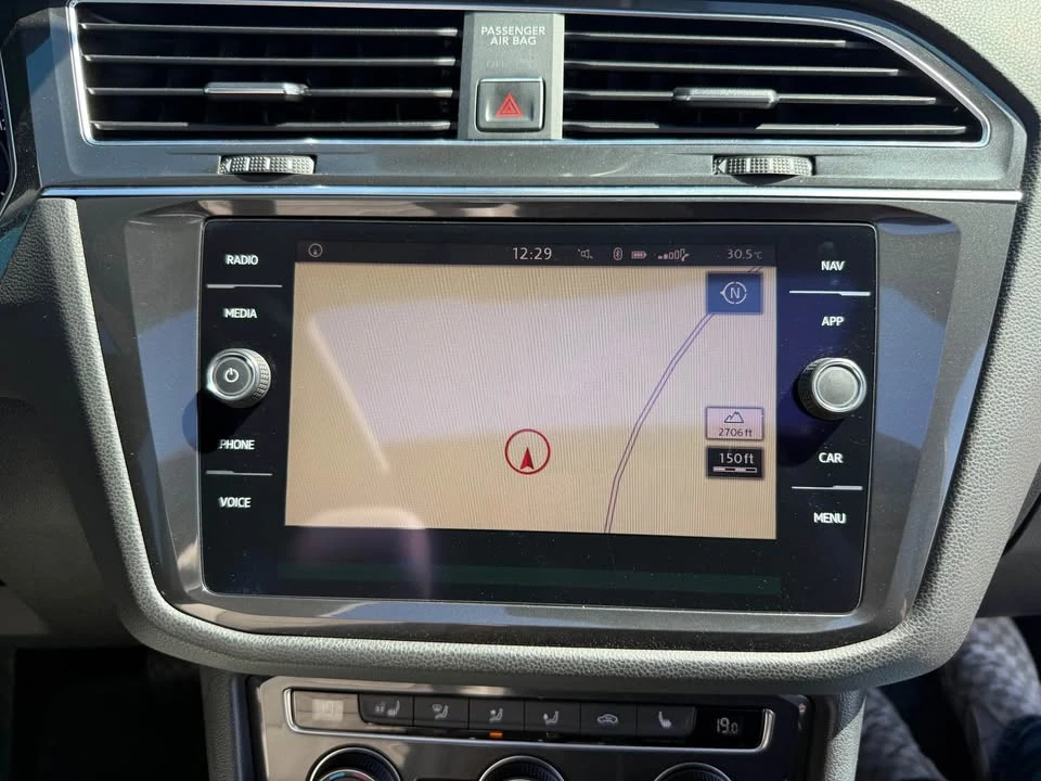 2018 Volkswagen Tiguan - Image 11 of 17