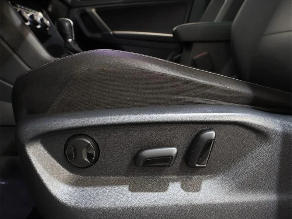2018 Volkswagen Tiguan - Image 15 of 31