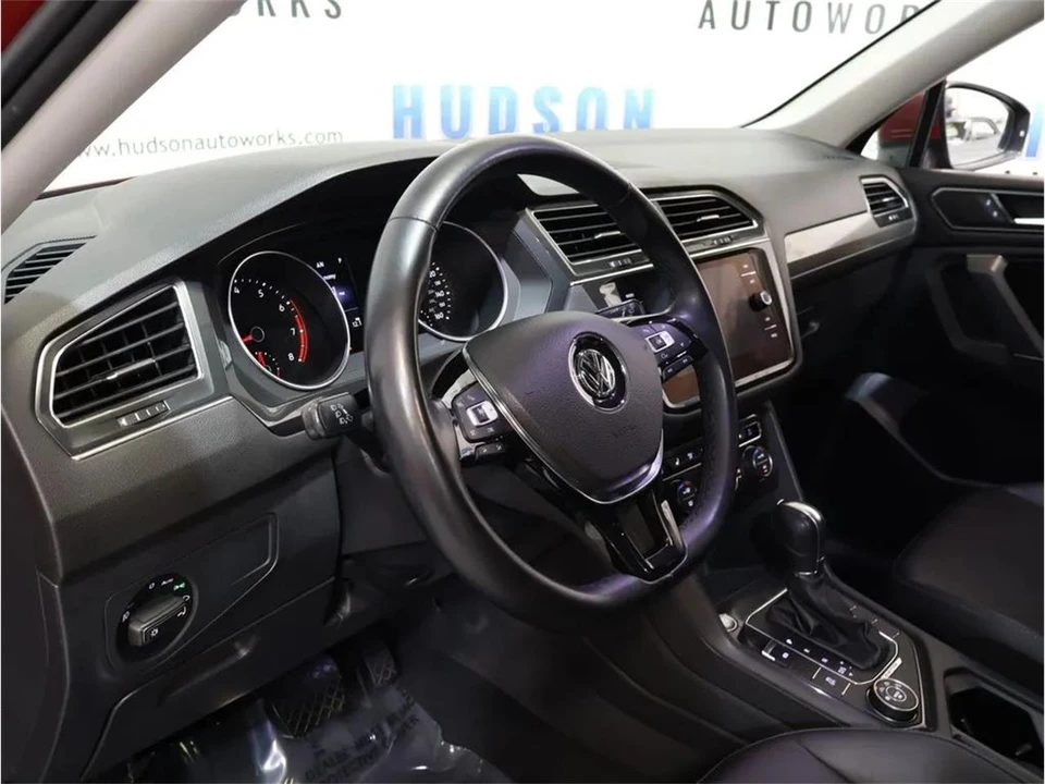 2018 Volkswagen Tiguan - Image 12 of 31