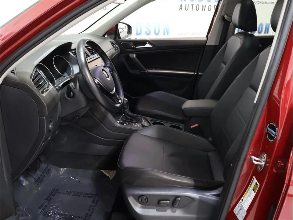 2018 Volkswagen Tiguan - Image 14 of 31