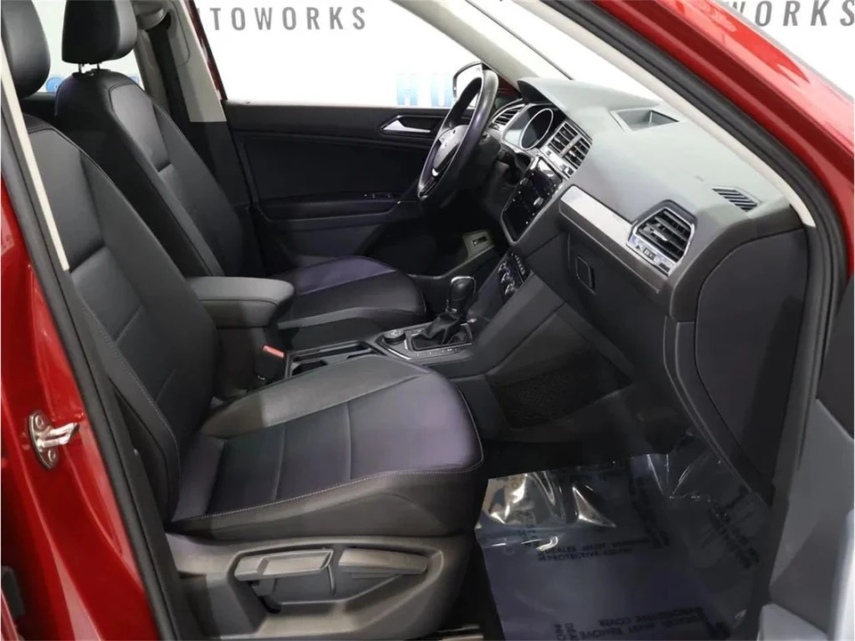 2018 Volkswagen Tiguan - Image 29 of 31