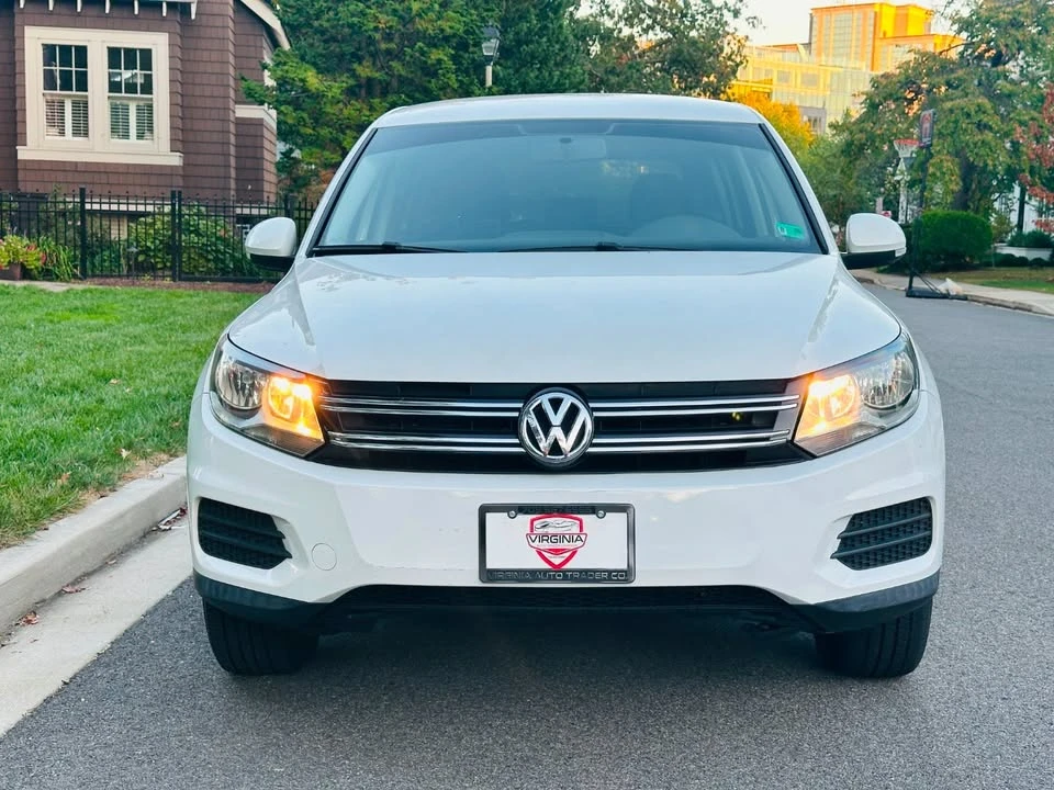 2018 Volkswagen Tiguan - Image 2 of 20