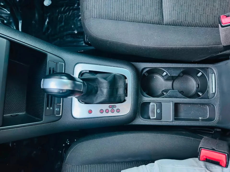 2018 Volkswagen Tiguan - Image 14 of 20