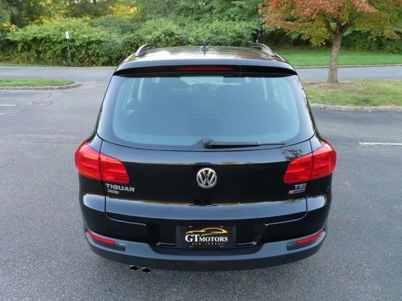 2018 Volkswagen Tiguan - Image 10 of 12