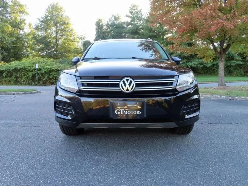 2018 Volkswagen Tiguan - Image 2 of 12