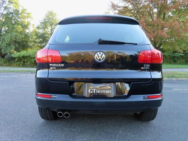 2018 Volkswagen Tiguan - Image 9 of 12