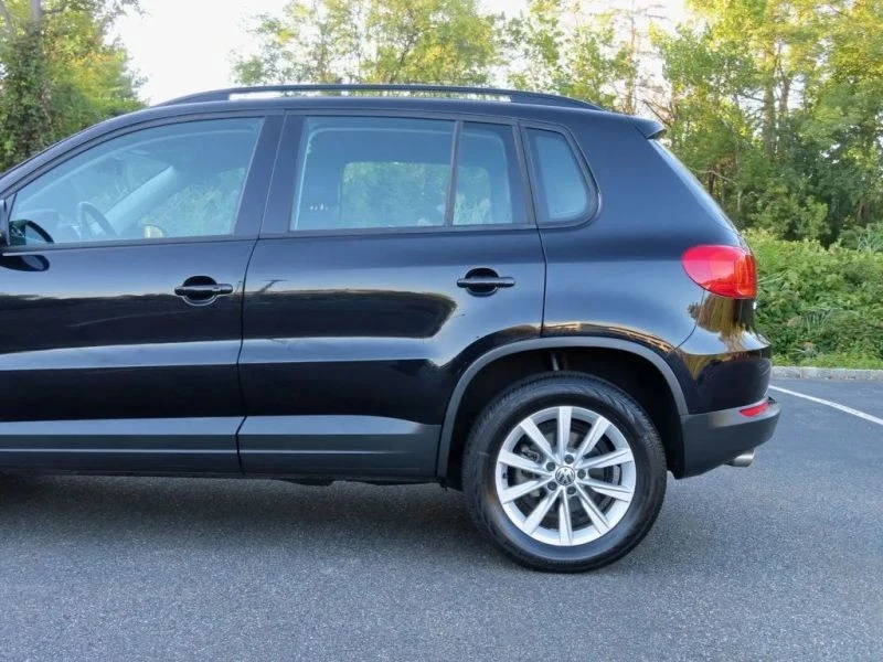 2018 Volkswagen Tiguan - Image 7 of 12