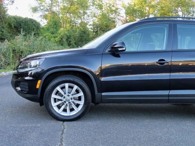 2018 Volkswagen Tiguan - Image 6 of 12