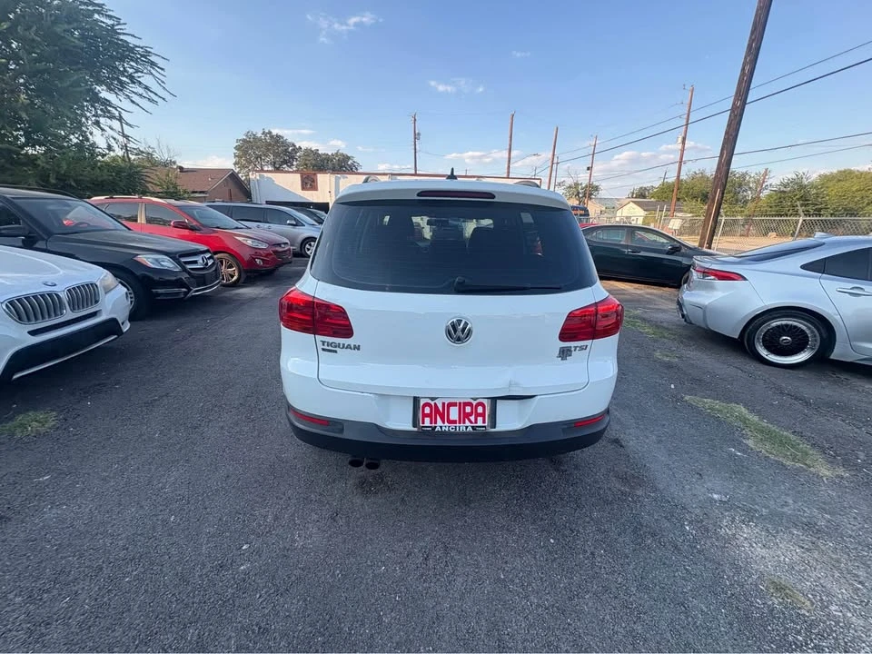 2018 Volkswagen Tiguan - Image 4 of 15