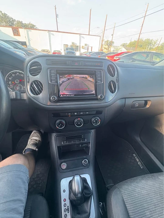 2018 Volkswagen Tiguan - Image 14 of 15