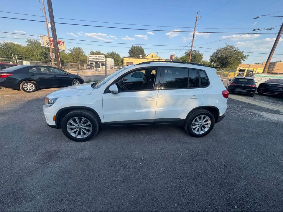 2018 Volkswagen Tiguan - Image 2 of 15