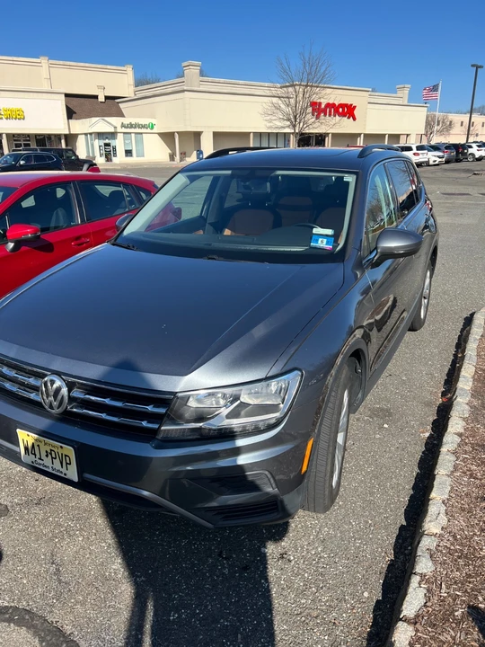 2018 Volkswagen Tiguan - Image 4 of 17