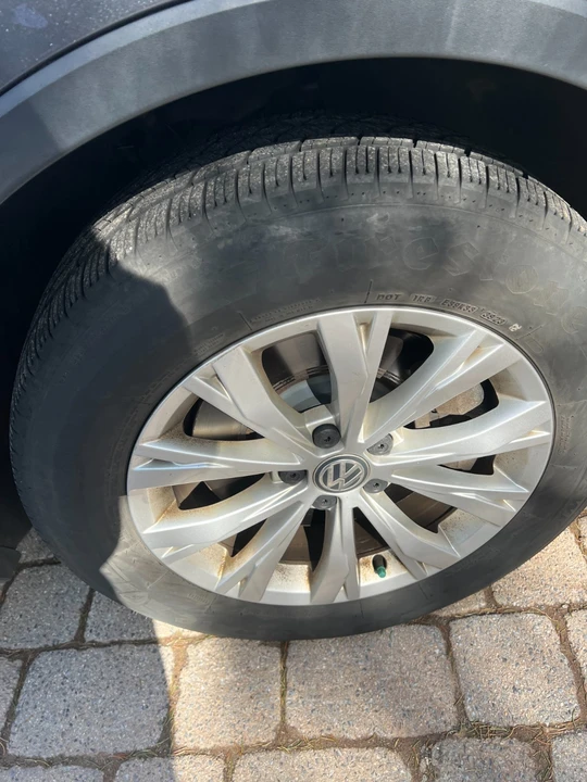 2018 Volkswagen Tiguan - Image 15 of 17