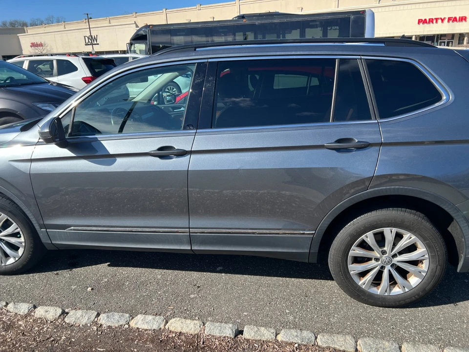 2018 Volkswagen Tiguan - Image 8 of 17