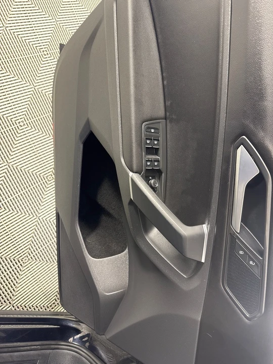 2018 Volkswagen Tiguan - Image 11 of 12